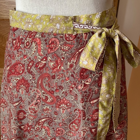 VINTAGE Lime/Maroon Paisley Wrap Midi Skirt OS - Picture 6 of 11